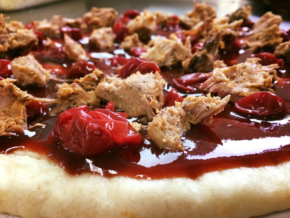 shawn's pulled pork and cherry pizza